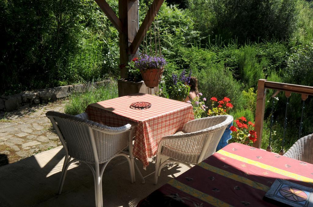 Le Vertige Bed and Breakfast Échandelys Esterno foto
